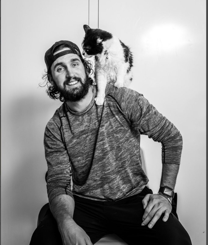 Tony Gonsolin loves cats