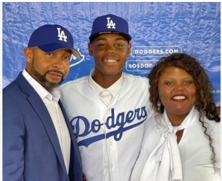 Dodgers Rise In Top 100 Prospects - Dodger