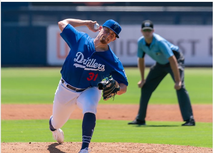 Dodgers: Jonny DeLuca will face LHP, Trayce Thompson out a month