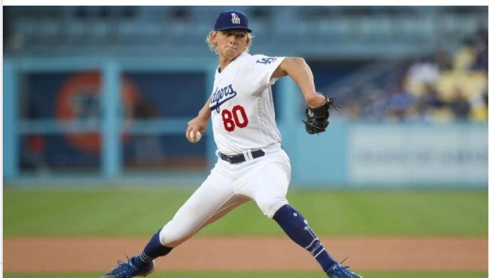 Dave Roberts Hopes Dodgers Fans 'Boo' Manny Machado During Return To Dodger  Stadium