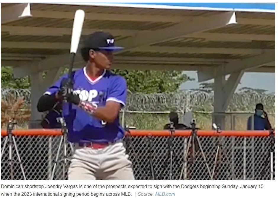 Dodgers' Miguel Vargas might have learned value of not swinging